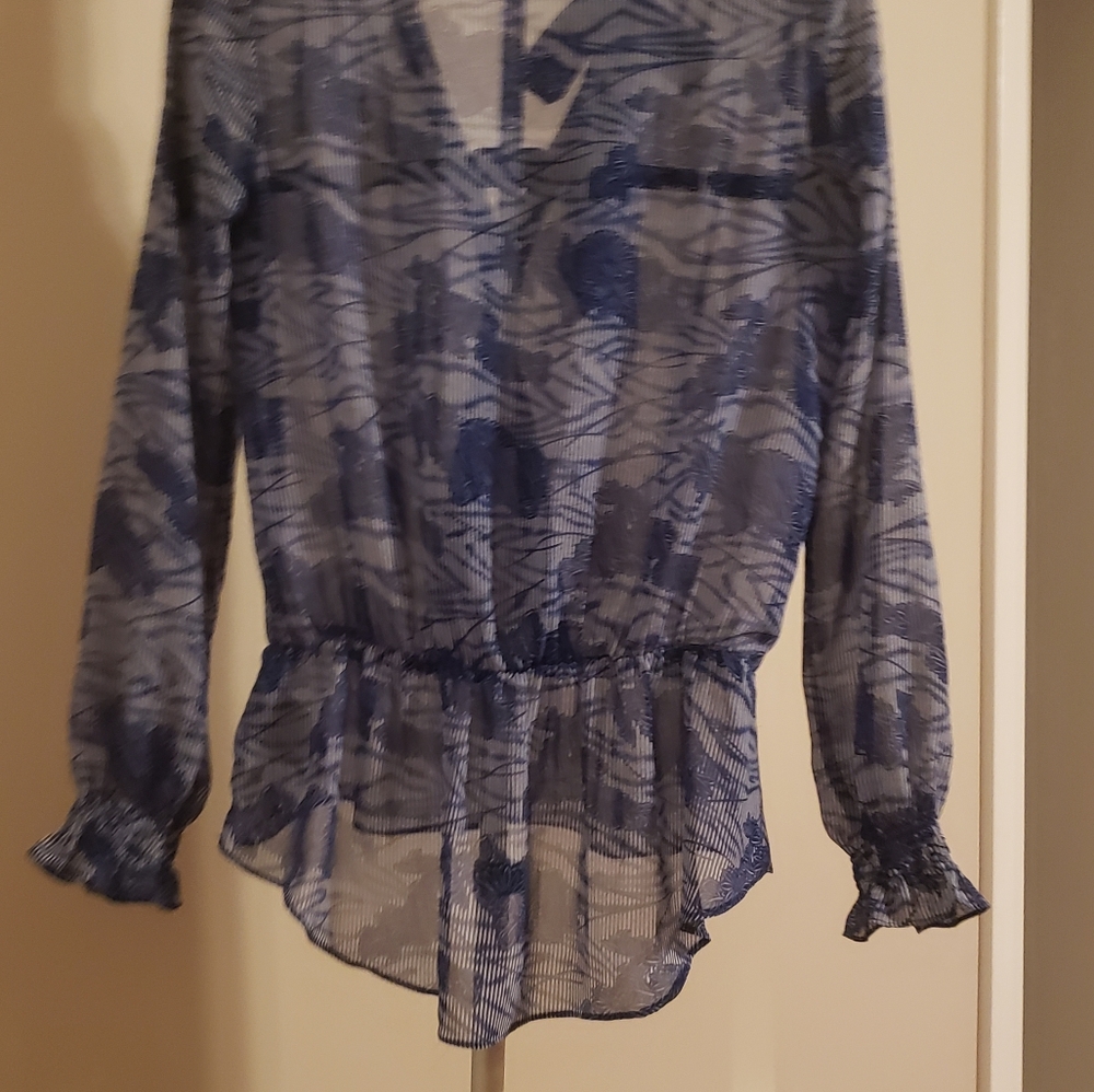 Guess top - Picture 2 of 4